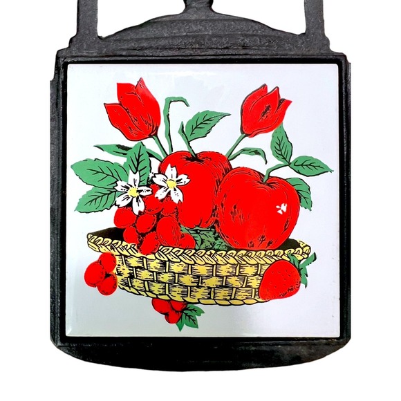 Set Of 2 Vintage Cast Iron Tile Trivet Teapot Basket of Apples, Flowers & Fruit - Picture 6 of 7